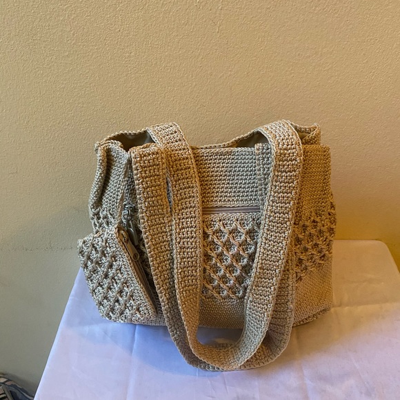 Worthington - Picture 3 of 4